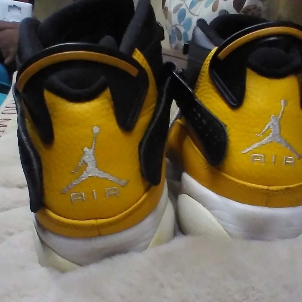 Jordan taxi 6 ring size 8 men's